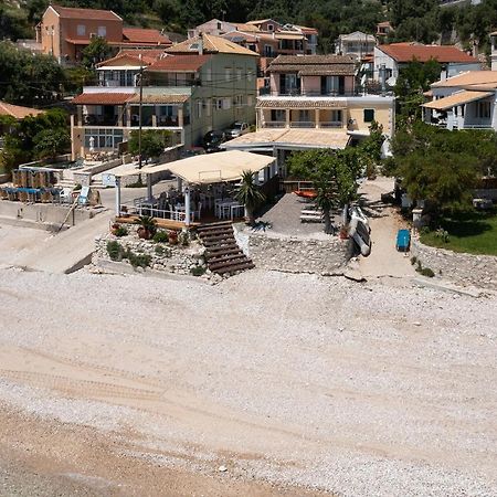Salt & Sun Apartments By Konnect, At Kaminaki Beach Nisaki  Екстериор снимка