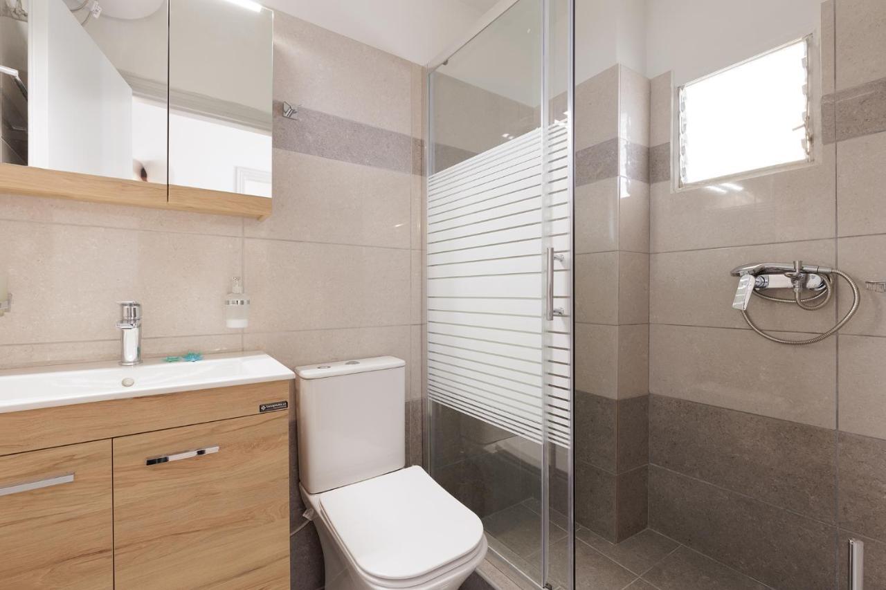 Salt & Sun Apartments By Konnect, At Kaminaki Beach Nisaki  Екстериор снимка